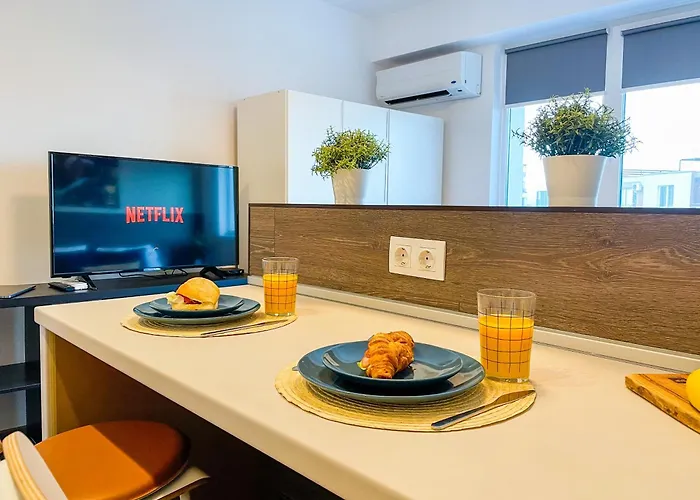 High Rise By Cosher Apartamento *